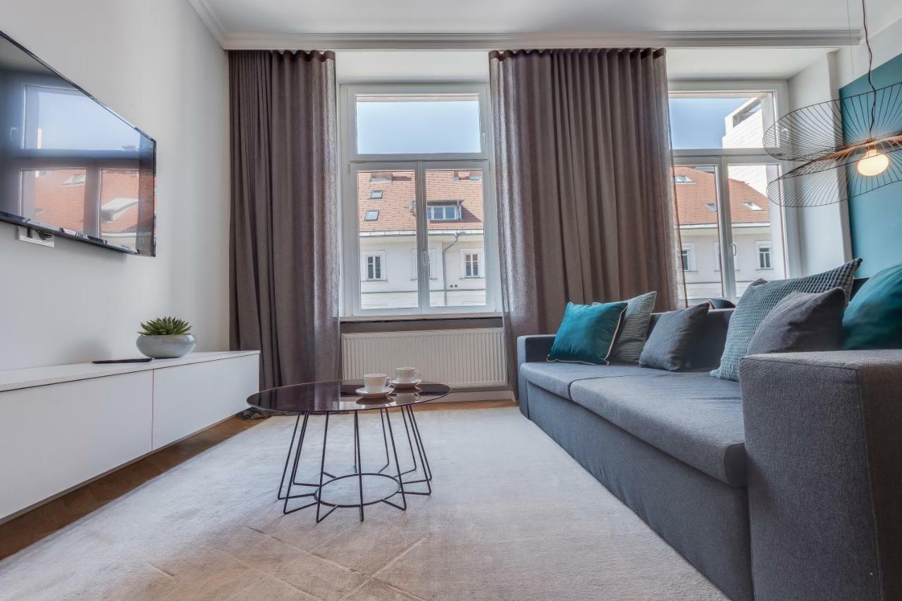 Fine Two Bedroom Trdinova Apartment Ljubljana Exterior photo